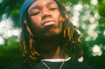 Mavi kündigt neues Album Laughing So Hard It Hurts an und teilt neuen Song „Baking Soda“: Hören Sie zu